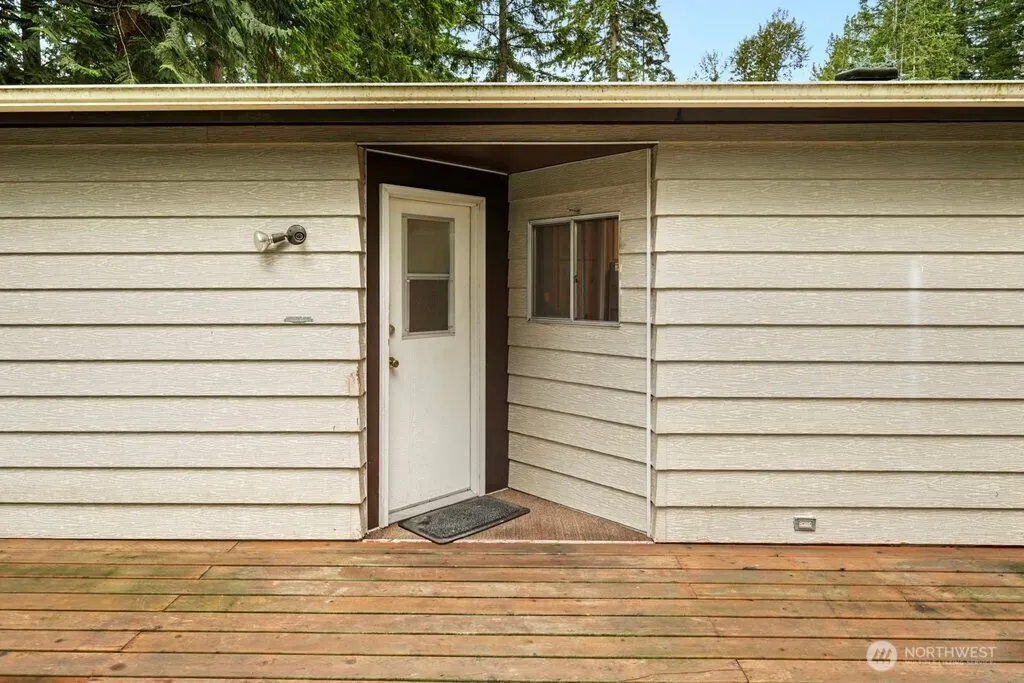 10427 SE 229th Street , Woodinville, WA 98077