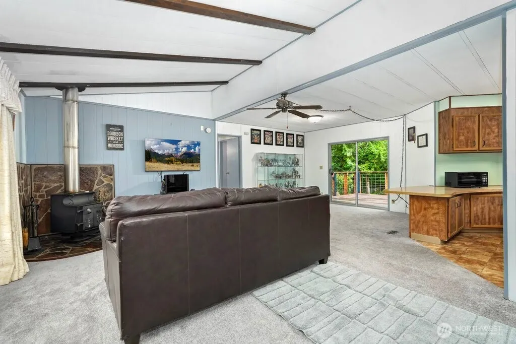 10427 SE 229th Street , Woodinville, WA 98077