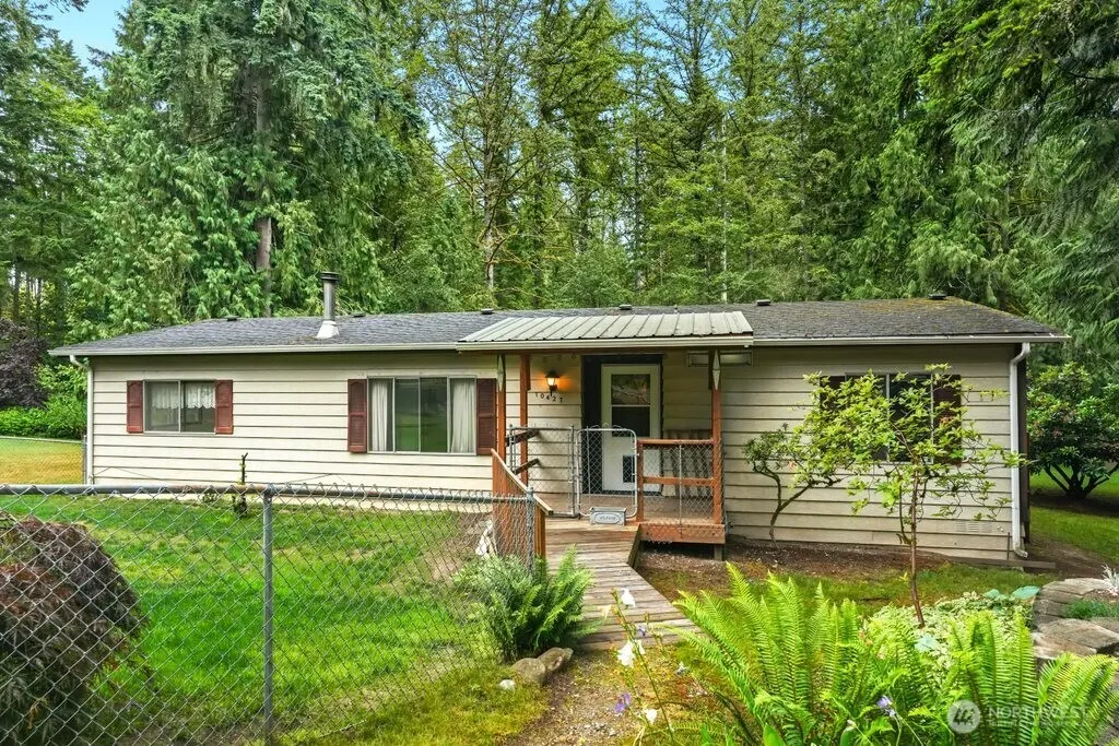 10427 SE 229th Street , Woodinville, WA 98077