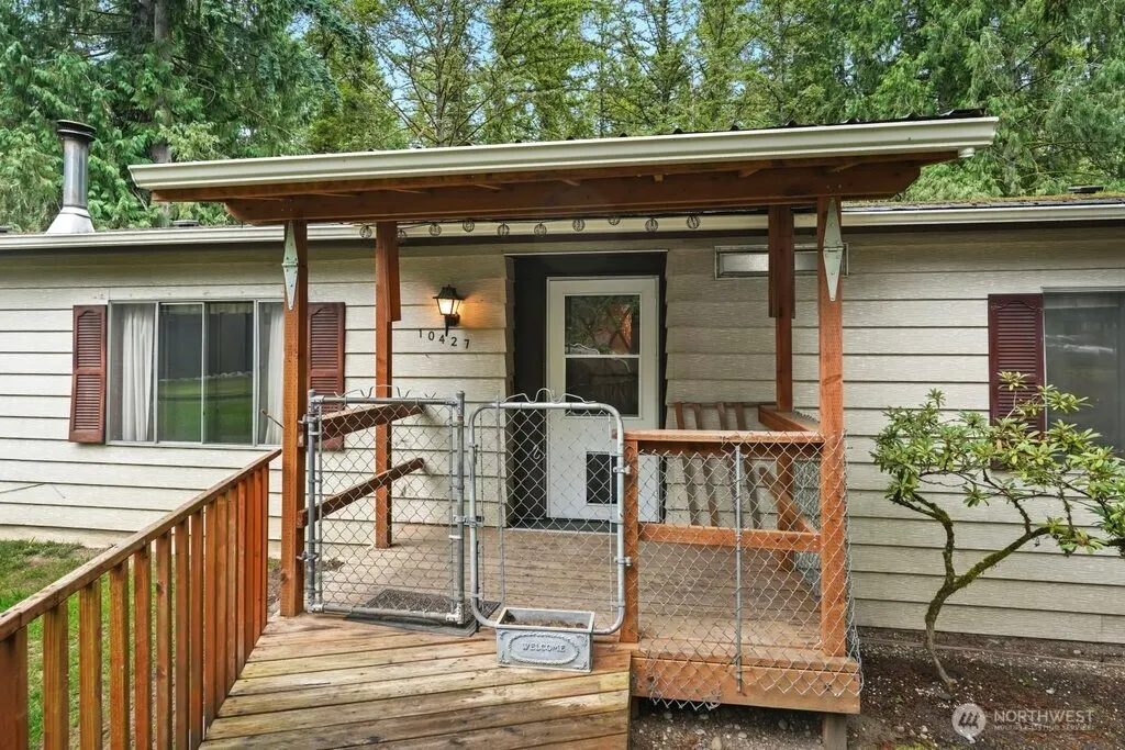 10427 SE 229th Street , Woodinville, WA 98077