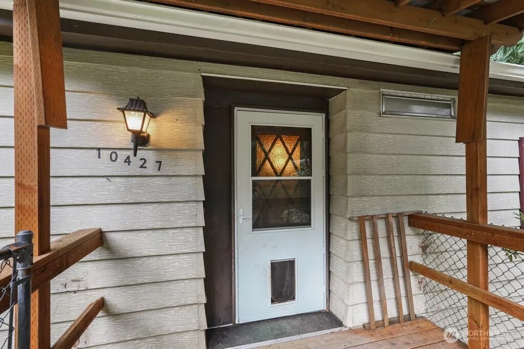 10427 SE 229th Street , Woodinville, WA 98077
