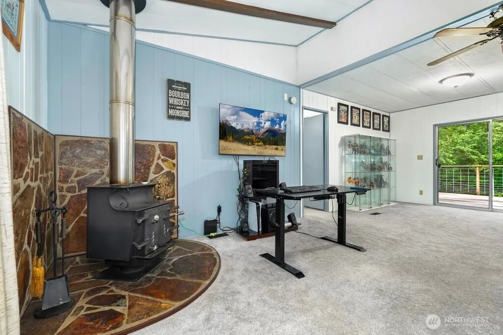 10427 SE 229th Street , Woodinville, WA 98077