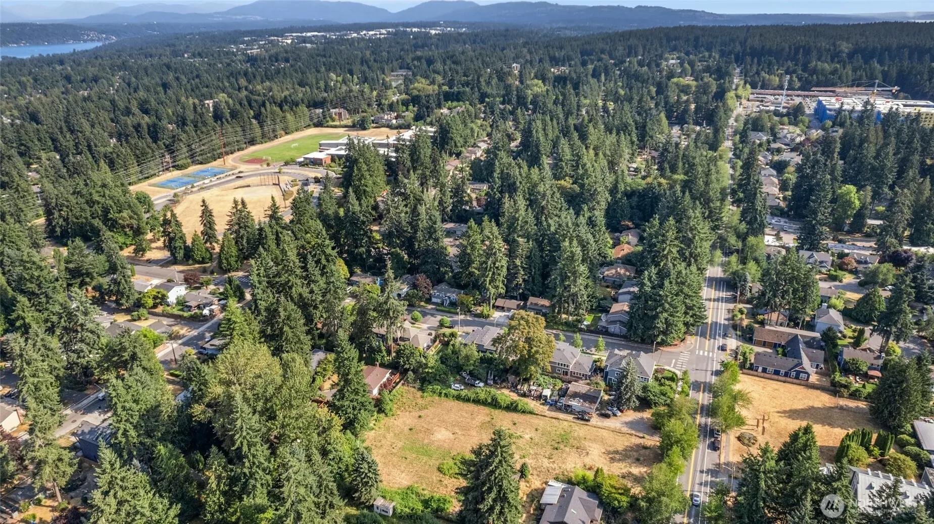7512 132nd Avenue NE, Kirkland, WA 98033