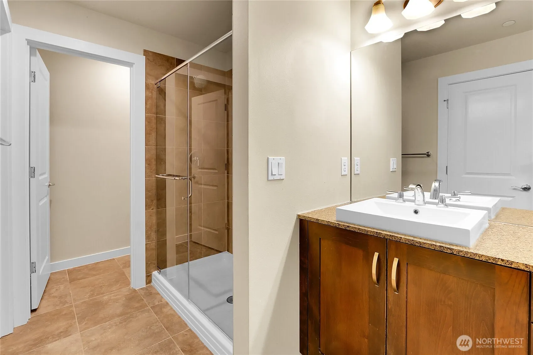 15796 SE 164th Place , Renton, WA 98058