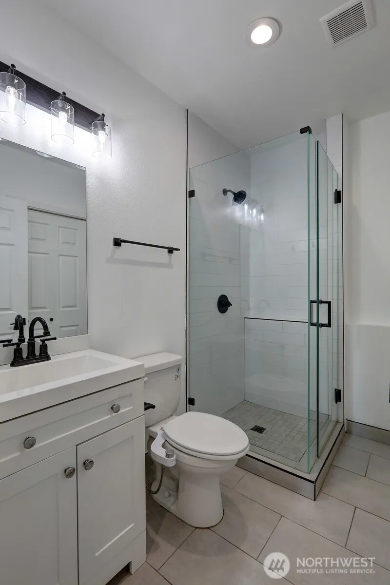 23202 115th Avenue SE, Kent, WA 98031