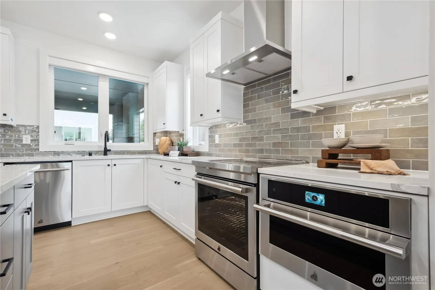 12207 137th Place NE #2606, Redmond, WA 98052