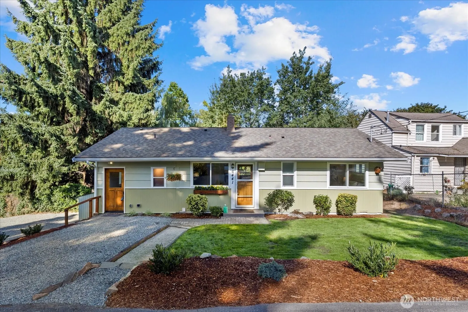 6441 23RD AVE S , Seattle, WA 98108