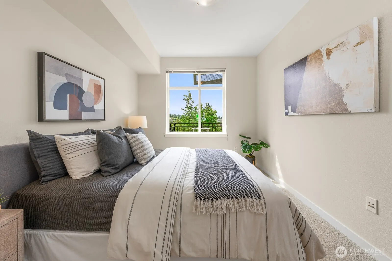 211 Kirkland Avenue #510, Kirkland, WA 98033