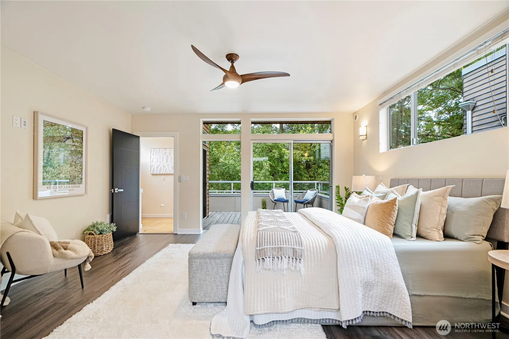 924 NW 52nd St #B, Seattle, WA 98107