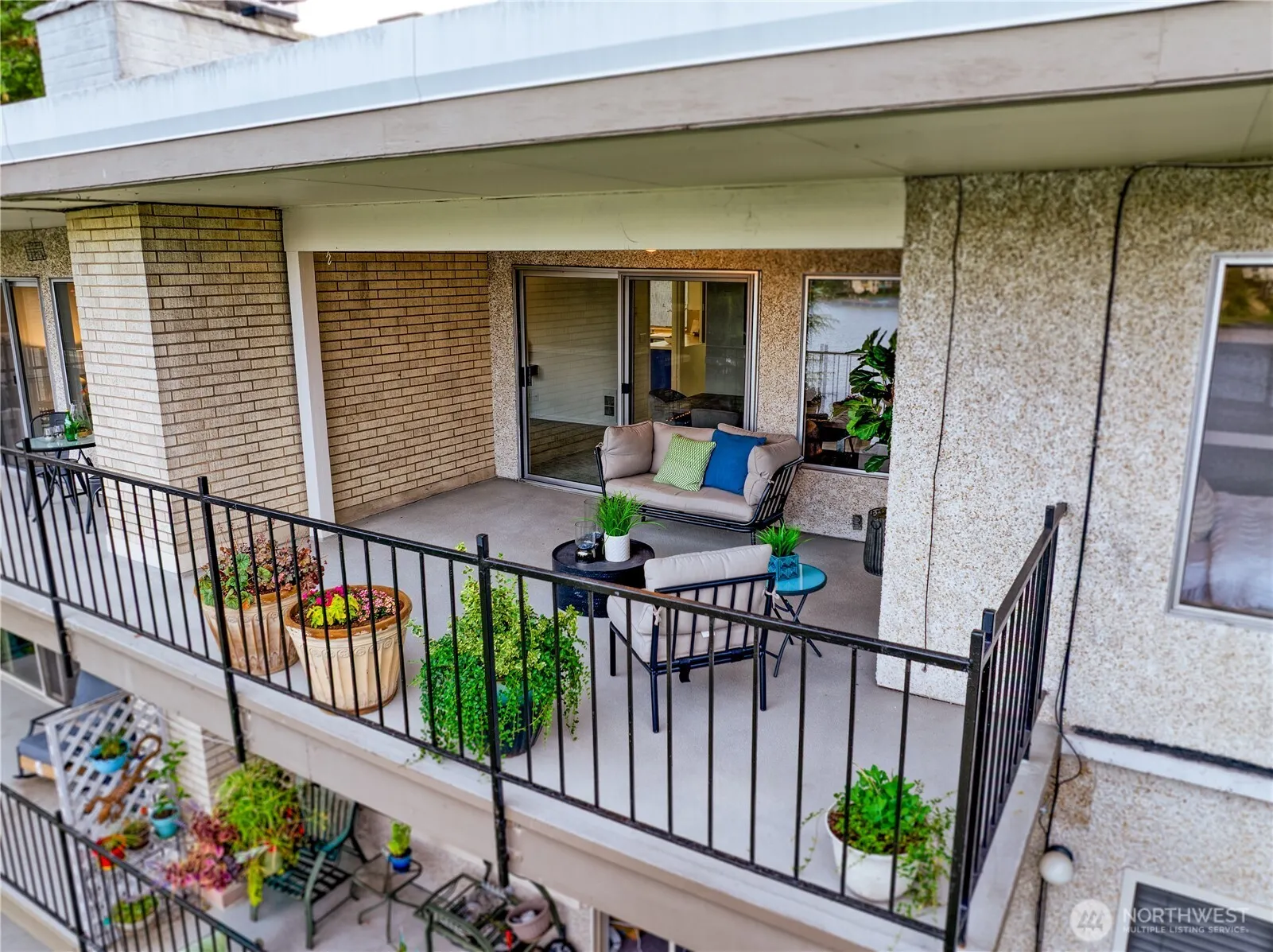 322 N 134th Street #401, Seattle, WA 98133