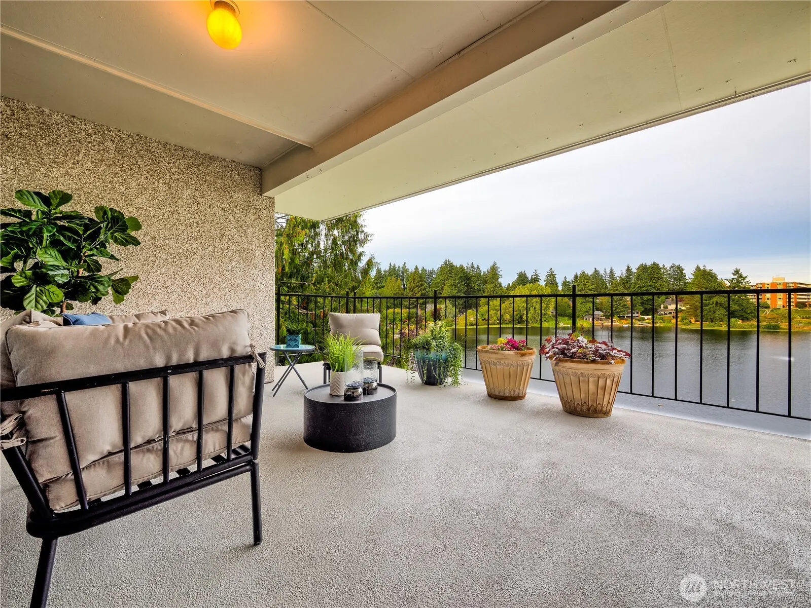 322 N 134th Street #401, Seattle, WA 98133