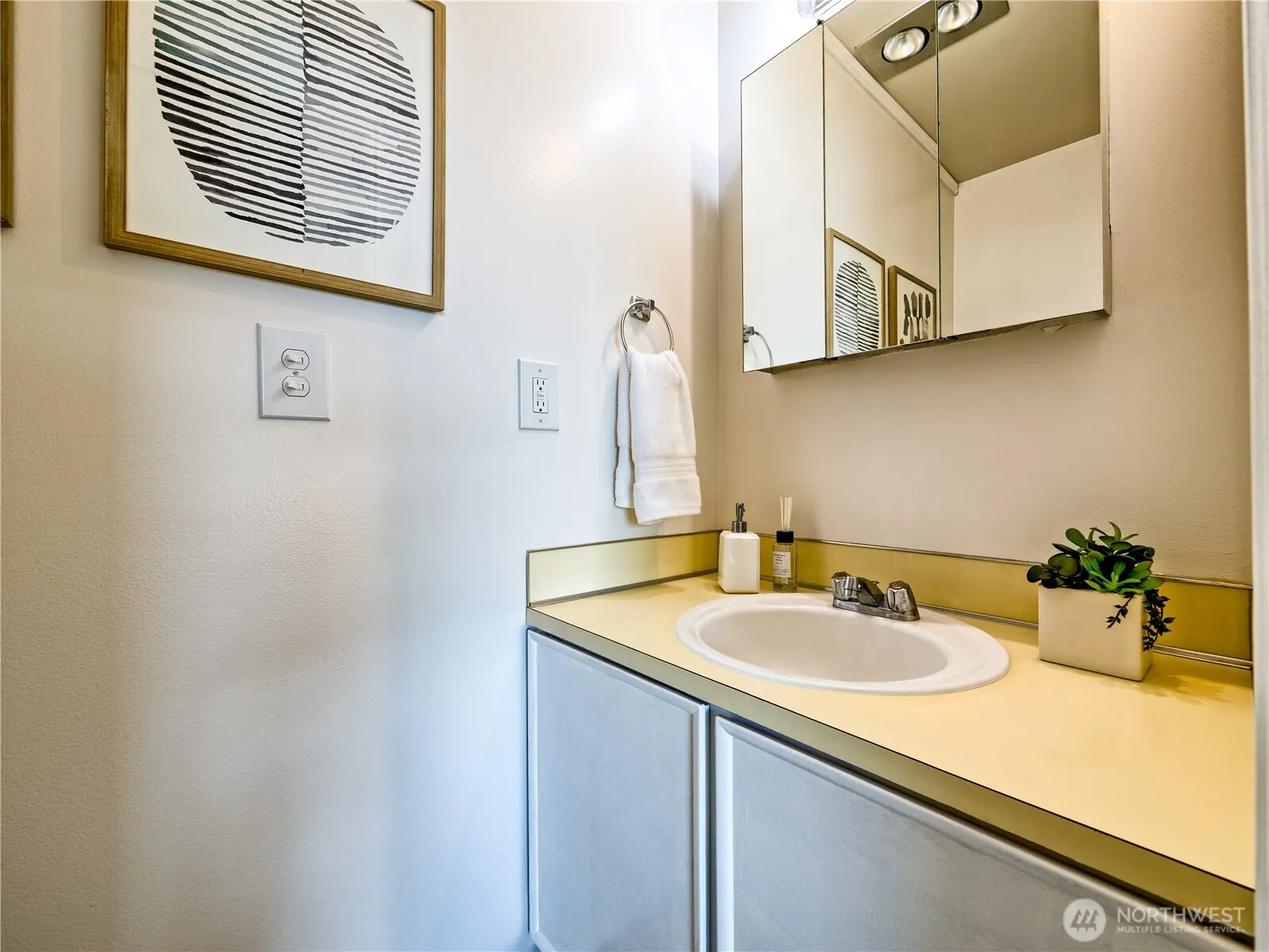 322 N 134th Street #401, Seattle, WA 98133