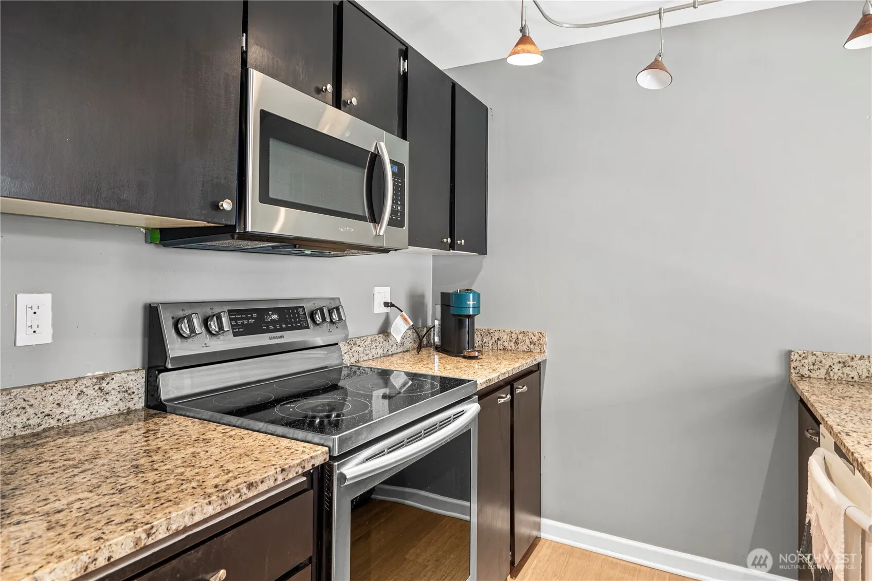12933 127th Drive NE #205, Kirkland, WA 98034