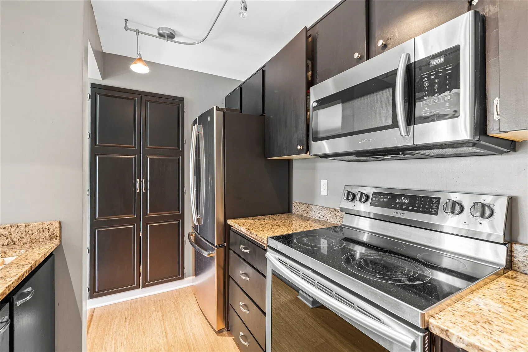 12933 127th Drive NE #205, Kirkland, WA 98034
