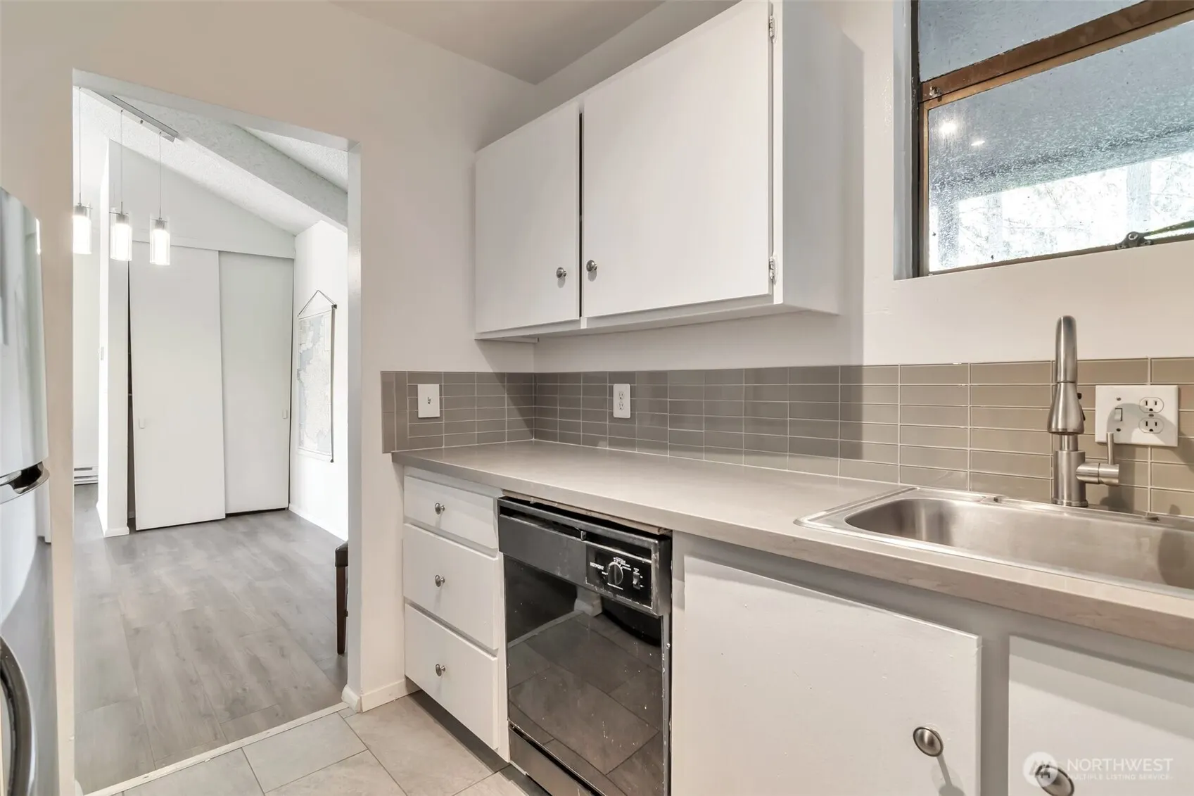 13932 NE 60th #155, Redmond, WA 98052