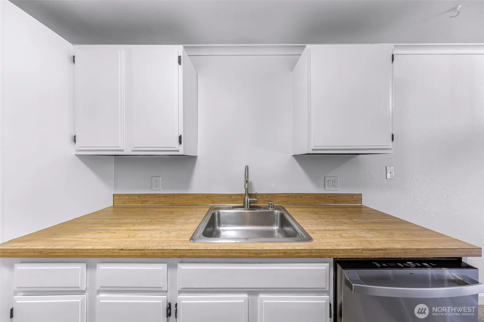 12516 NE 117th Place #C4, Kirkland, WA 98034