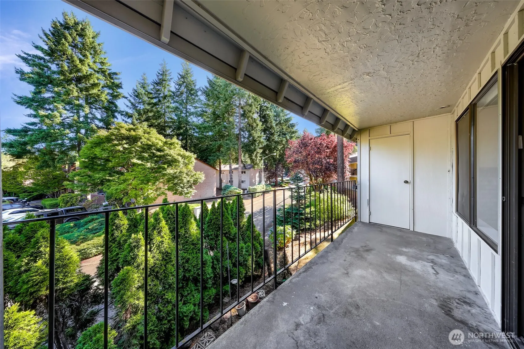 12516 NE 117th Place #C4, Kirkland, WA 98034