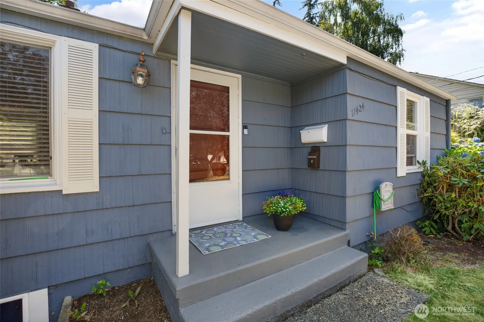 11424 69th Place S, Seattle, WA 98178