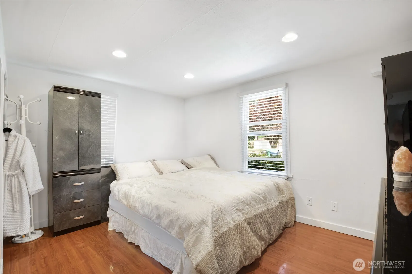 11424 69th Place S, Seattle, WA 98178
