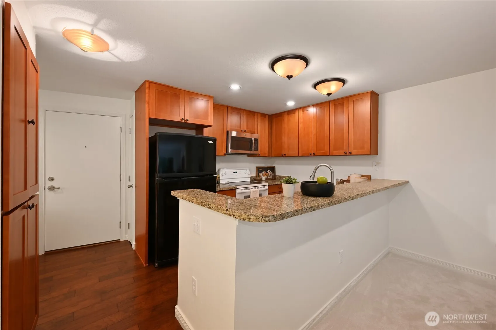 4309 34th Avenue W #101, Seattle, WA 98199