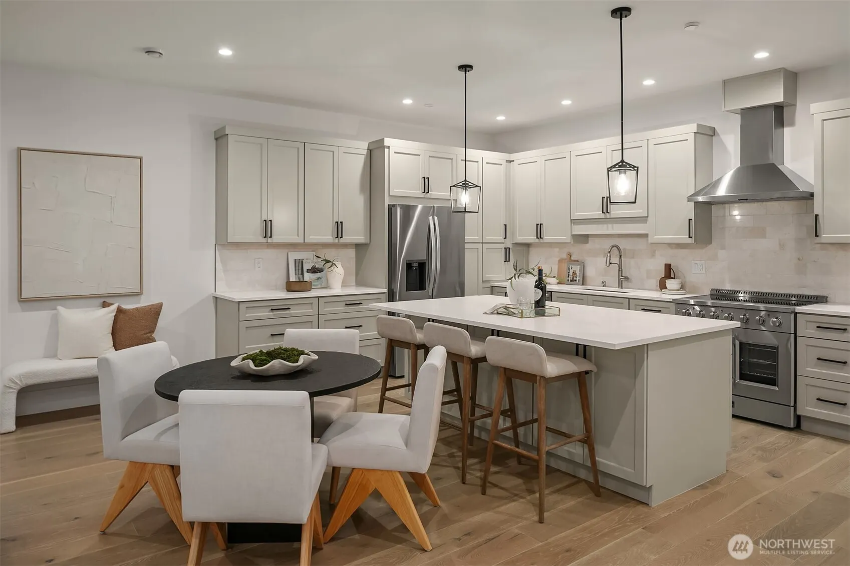 421 and 421B 14th Avenue W, Kirkland, WA 98033