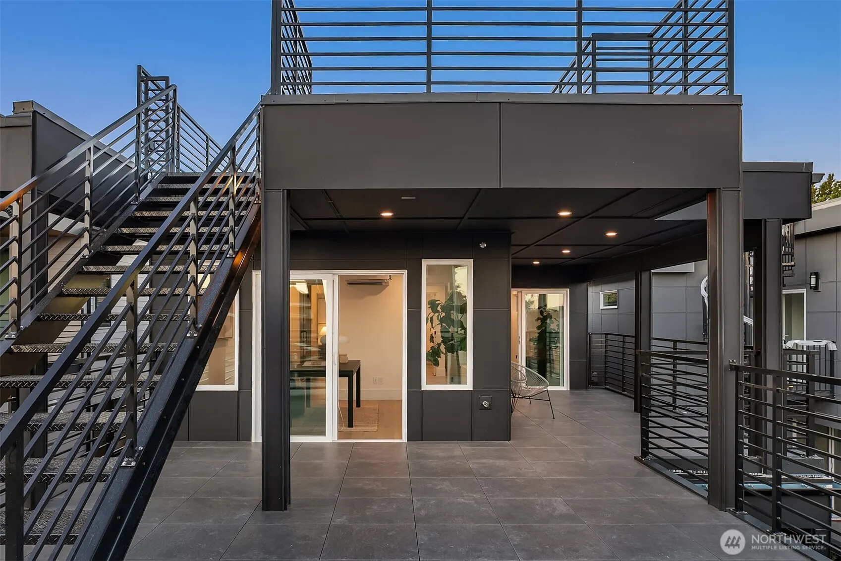 421 and 421B 14th Avenue W, Kirkland, WA 98033