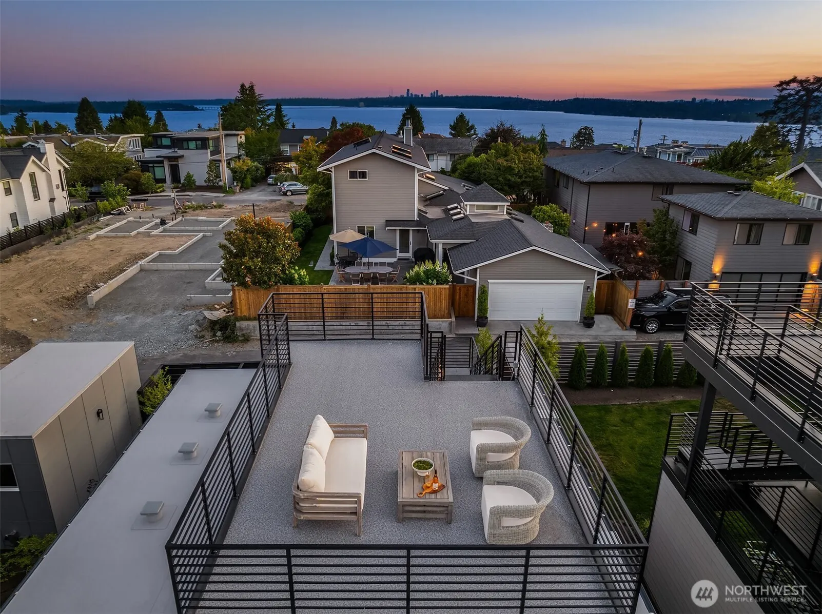 421 and 421B 14th Avenue W, Kirkland, WA 98033