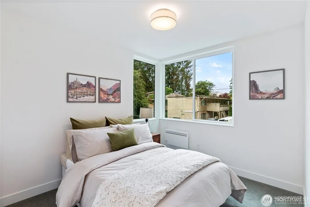 16 Etruia Street #B, Seattle, WA 98109