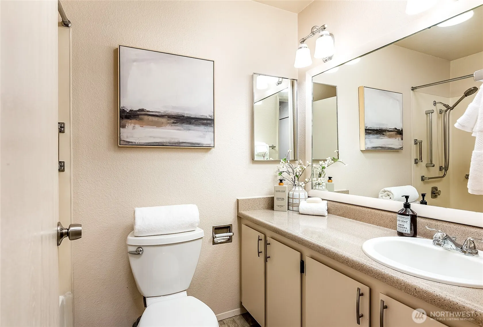 1740 NE 86th Street #106, Seattle, WA 98115
