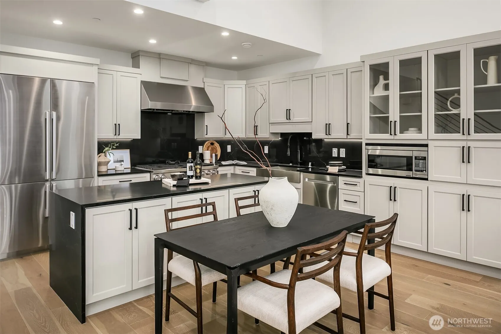 421 14th Avenue W, Kirkland, WA 98033