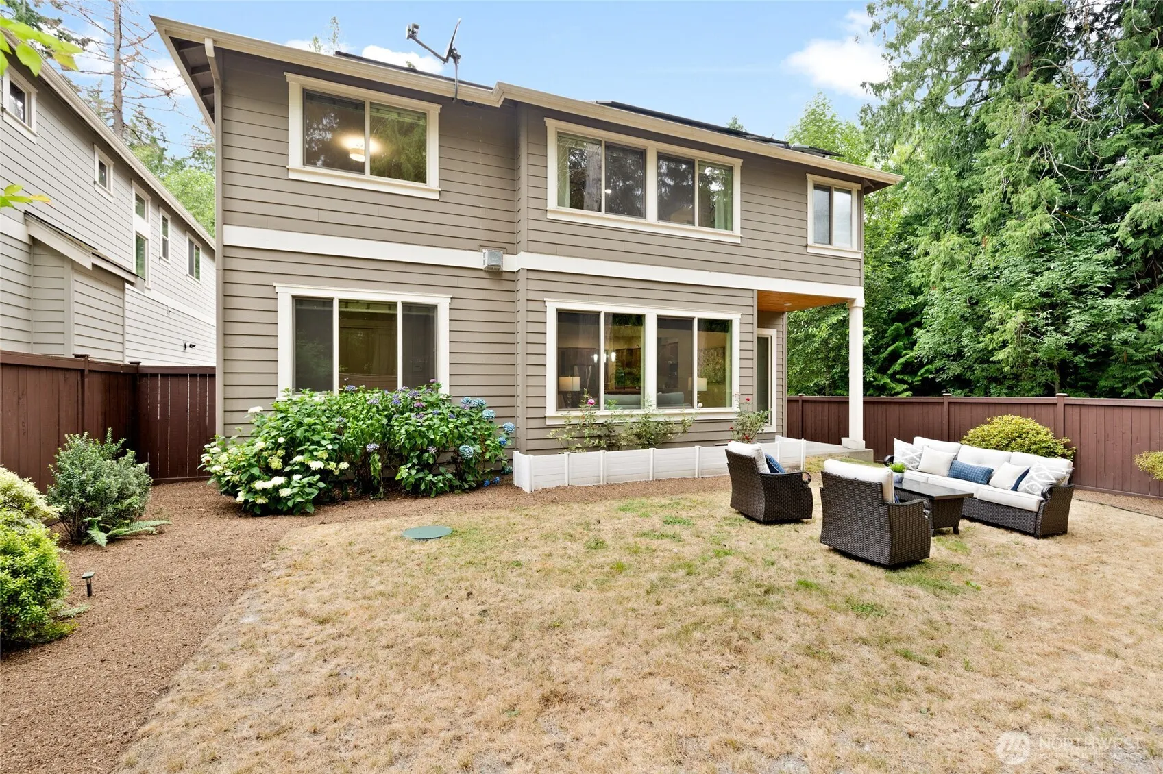 684 235th Avenue NE, Sammamish, WA 98074