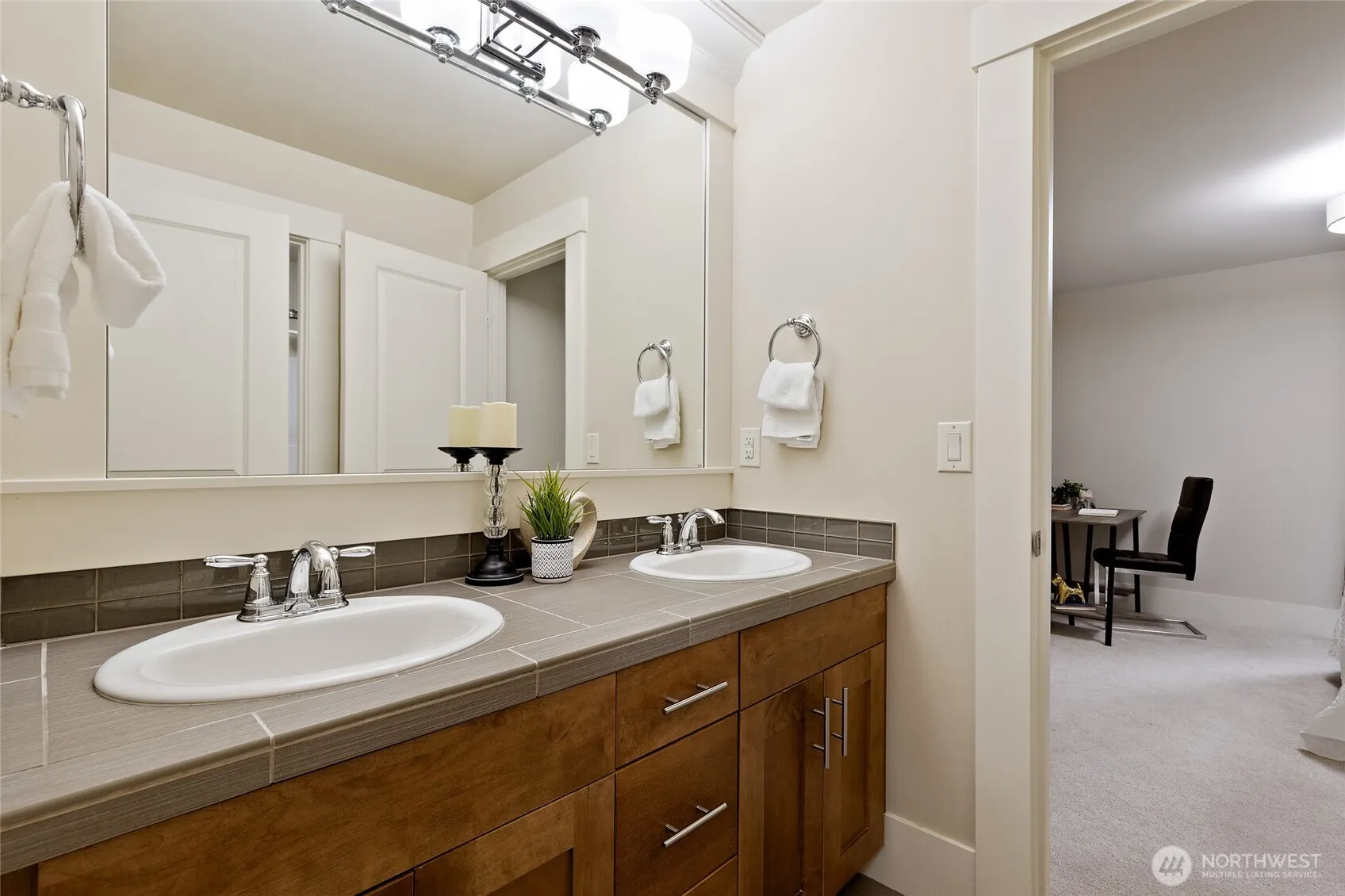 684 235th Avenue NE, Sammamish, WA 98074