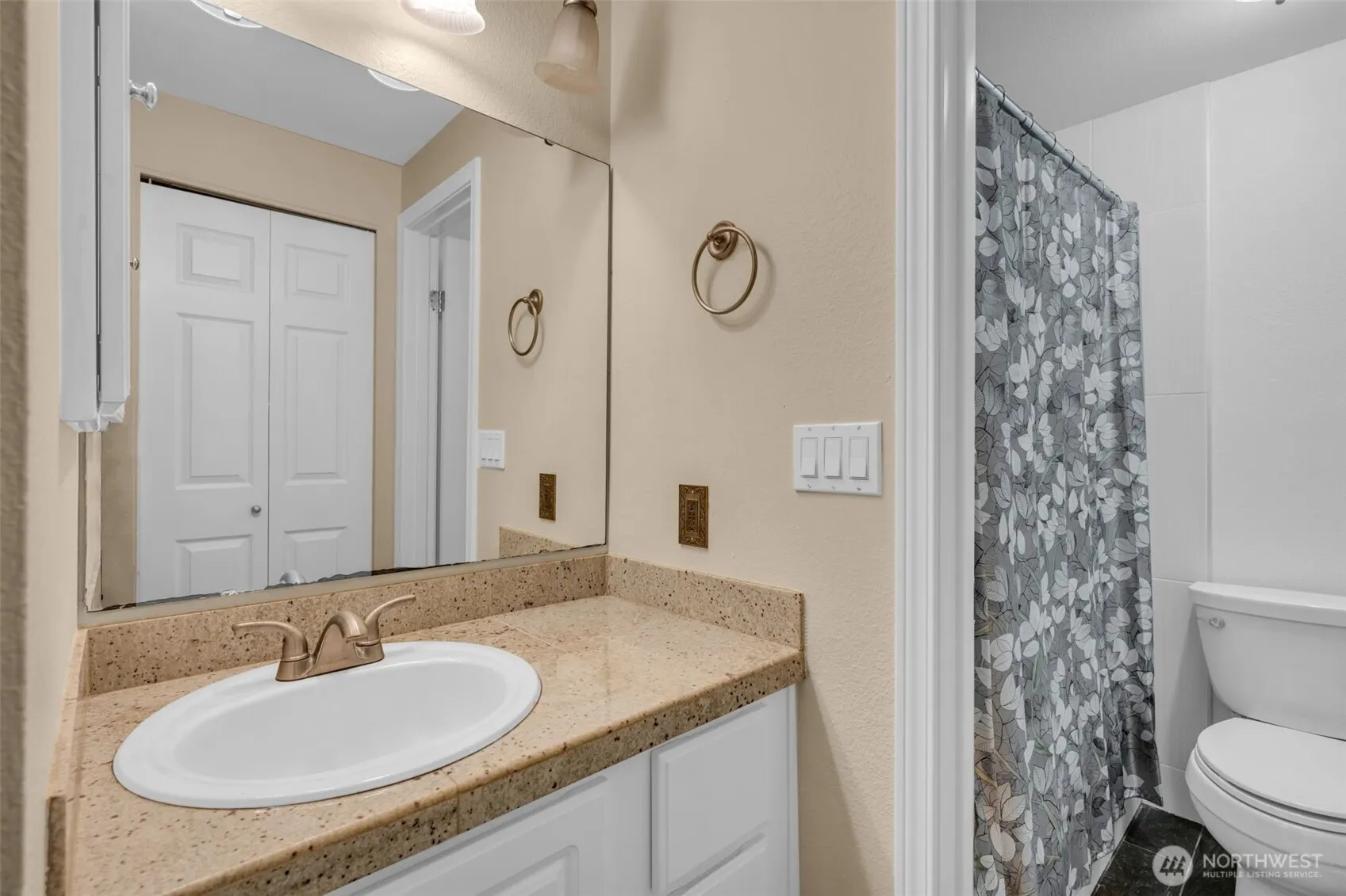 11102 NE 125th Lane #K136, Kirkland, WA 98034