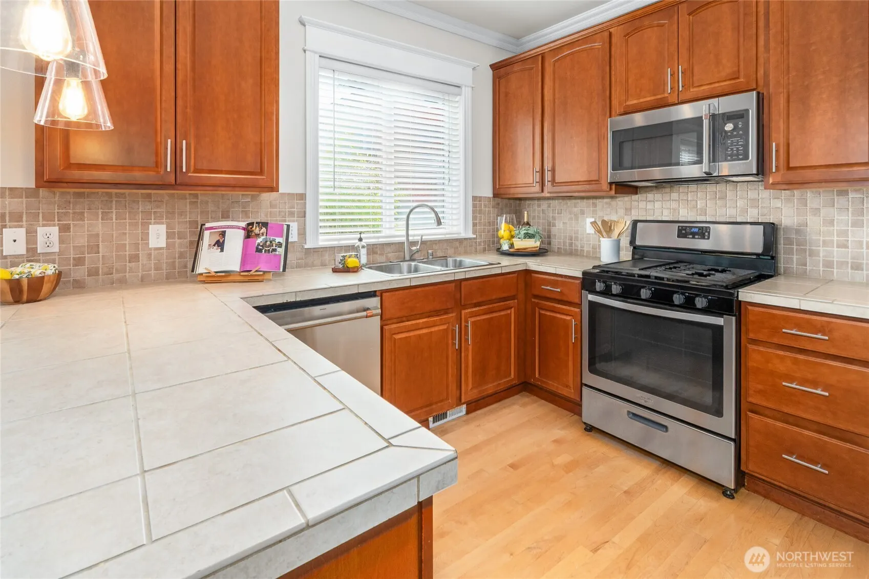 13665 NE 203rd Street , Woodinville, WA 98072