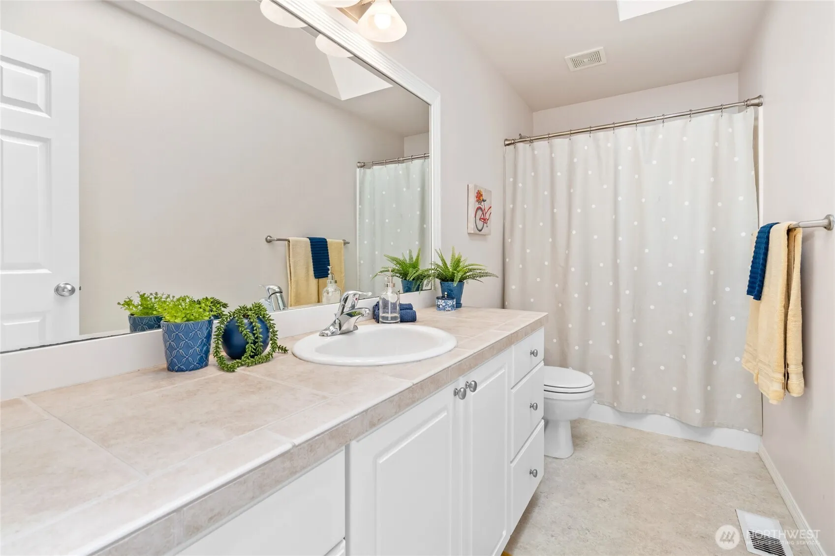 13665 NE 203rd Street , Woodinville, WA 98072