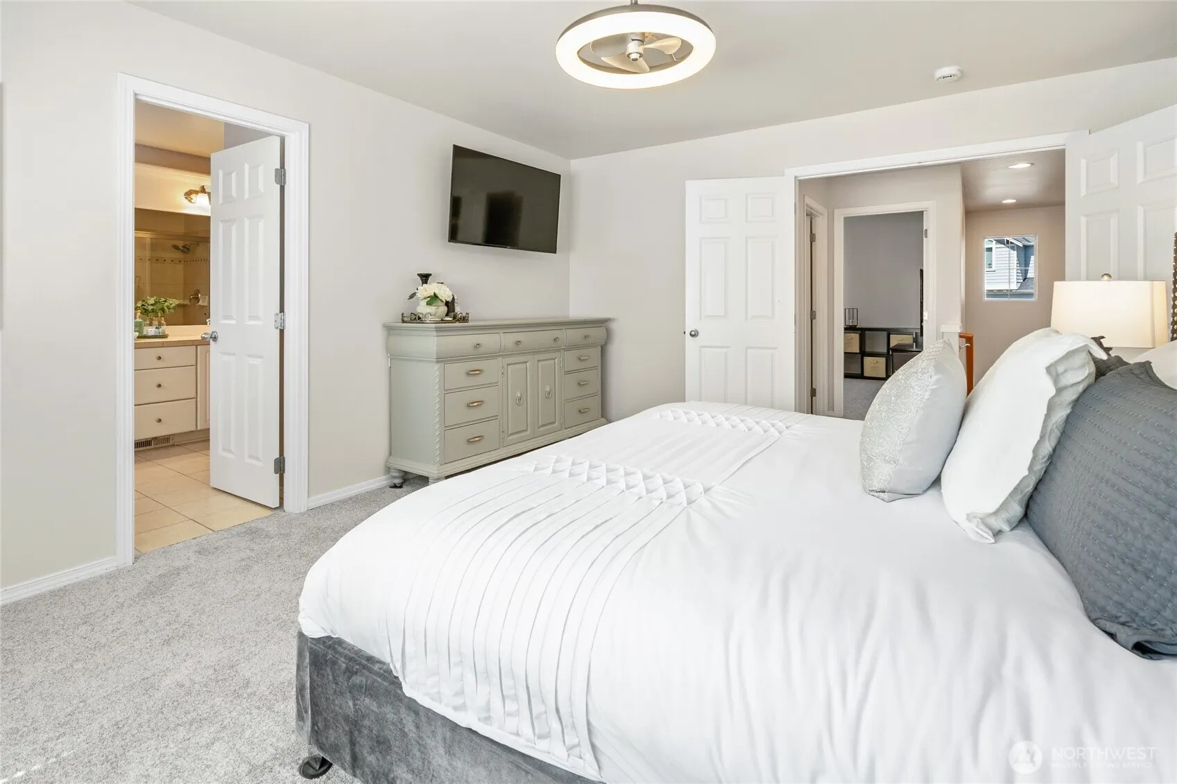 13665 NE 203rd Street , Woodinville, WA 98072