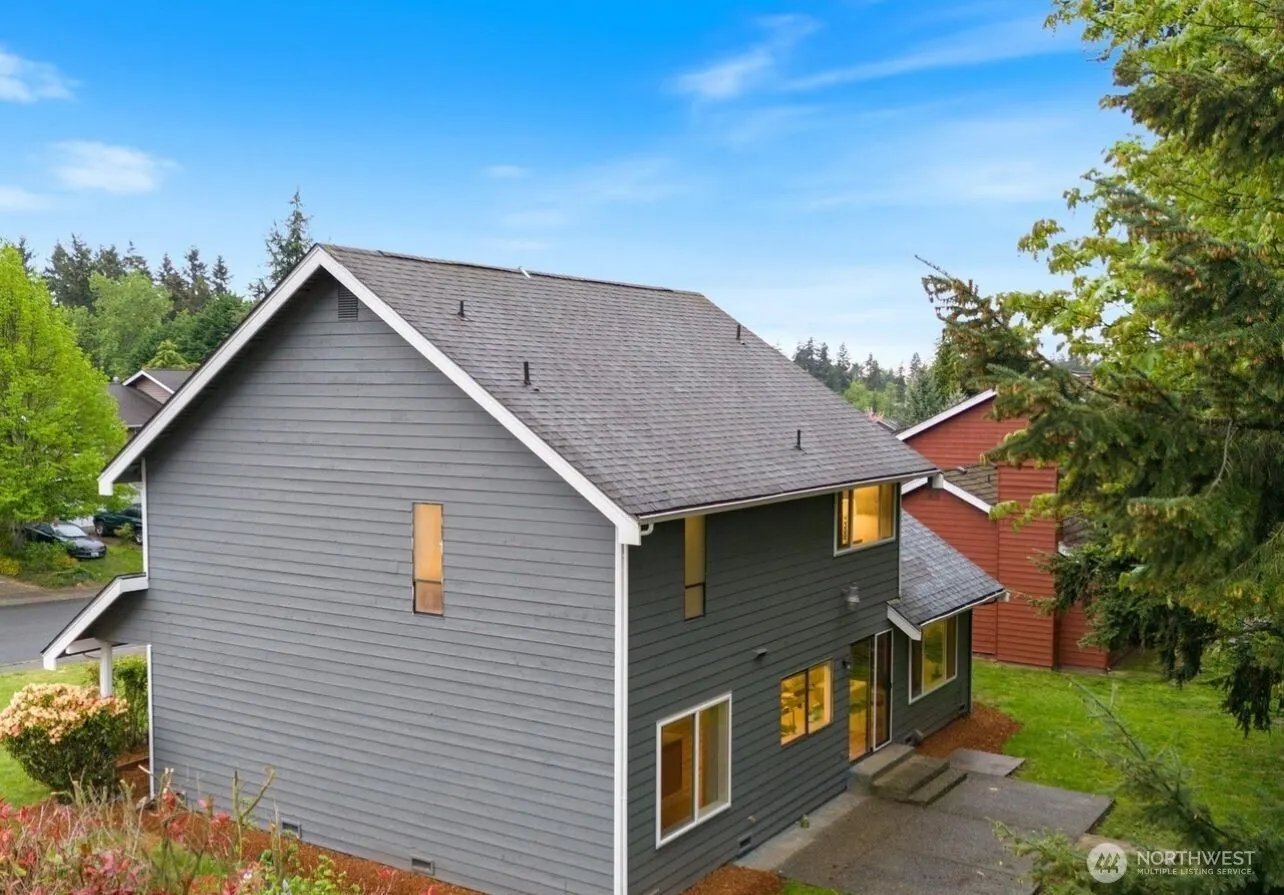 10220 SE 228th Street , Kent, WA 98031