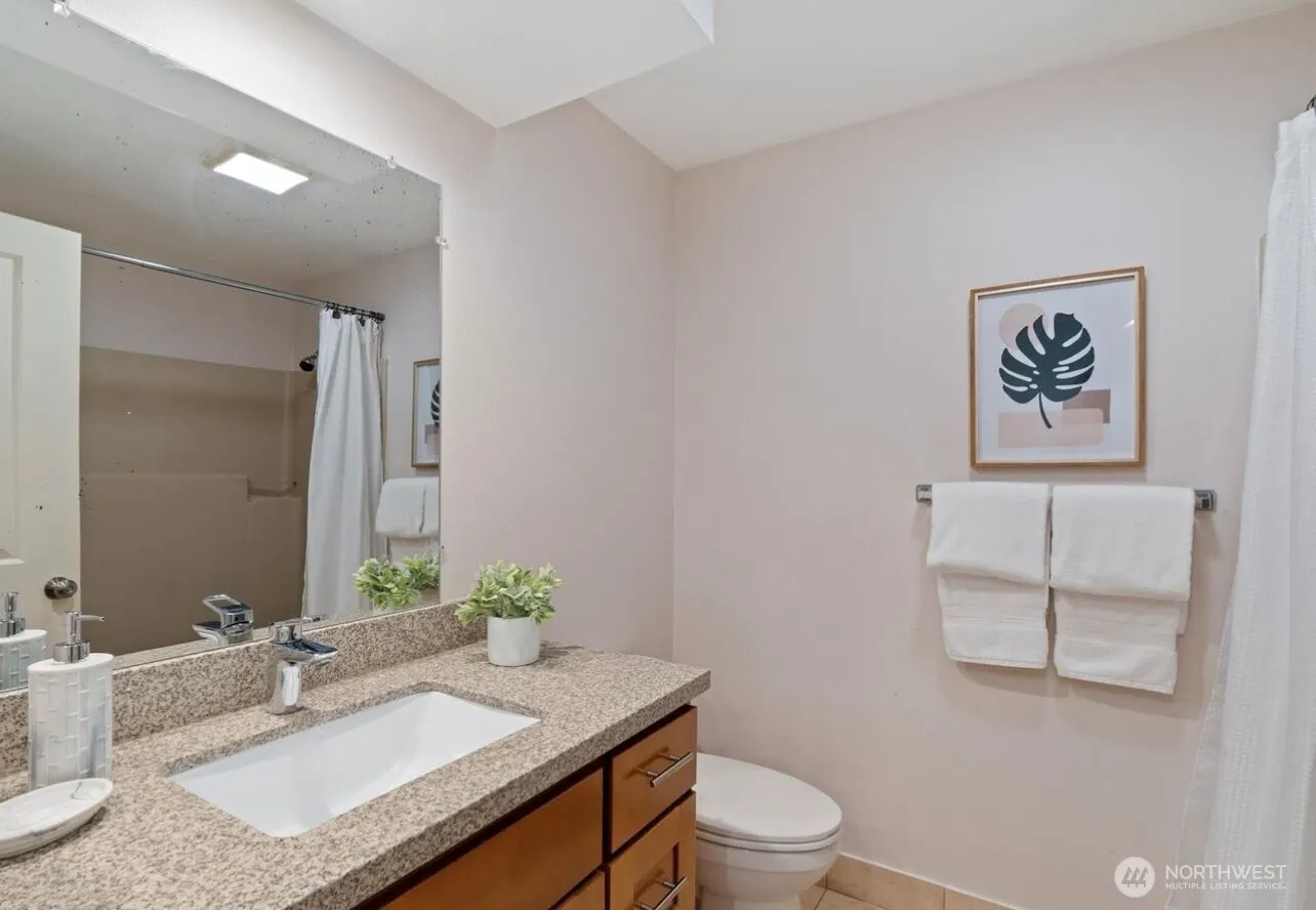 10220 SE 228th Street , Kent, WA 98031