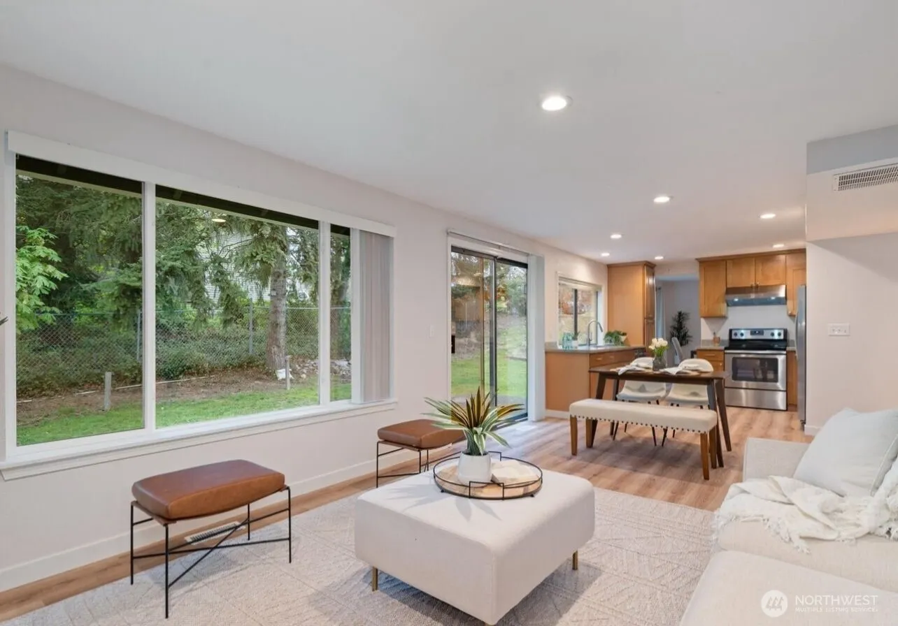 10220 SE 228th Street , Kent, WA 98031