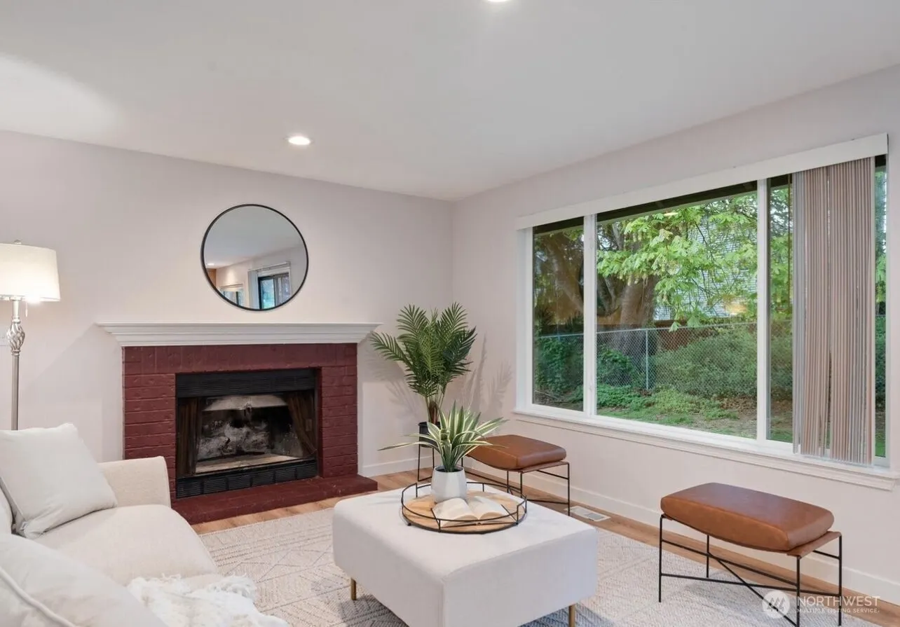 10220 SE 228th Street , Kent, WA 98031