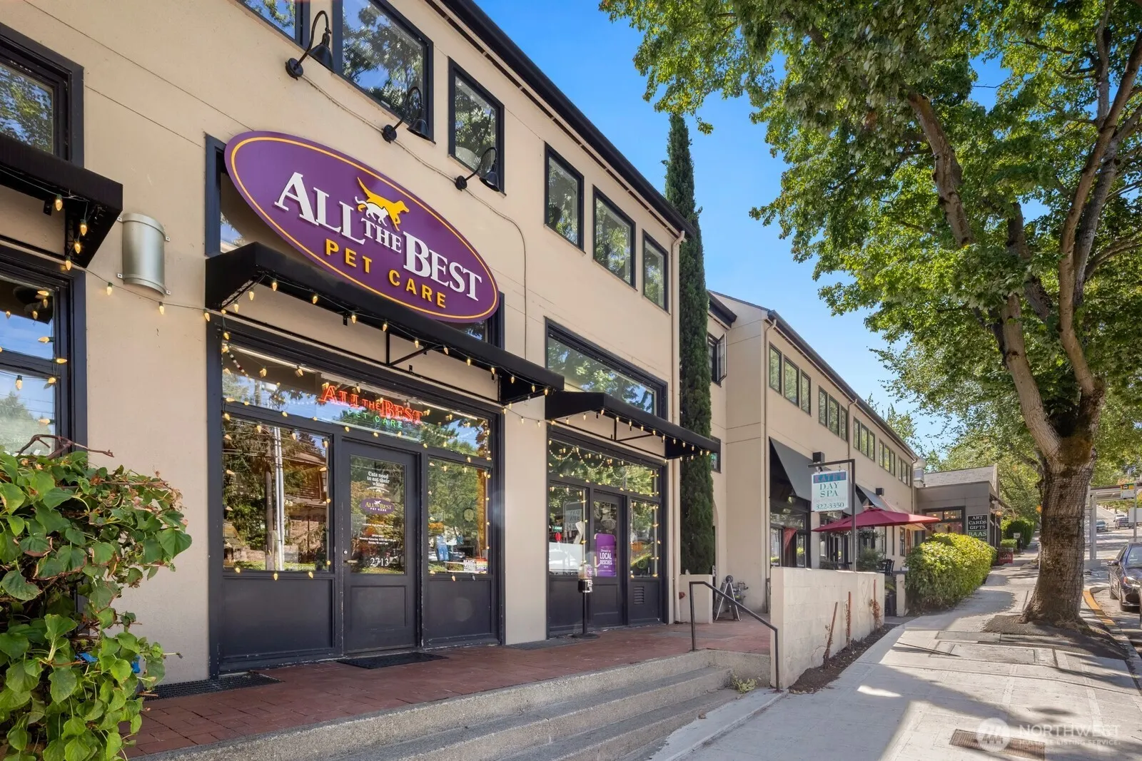 2614 E Roy Street , Seattle, WA 98112