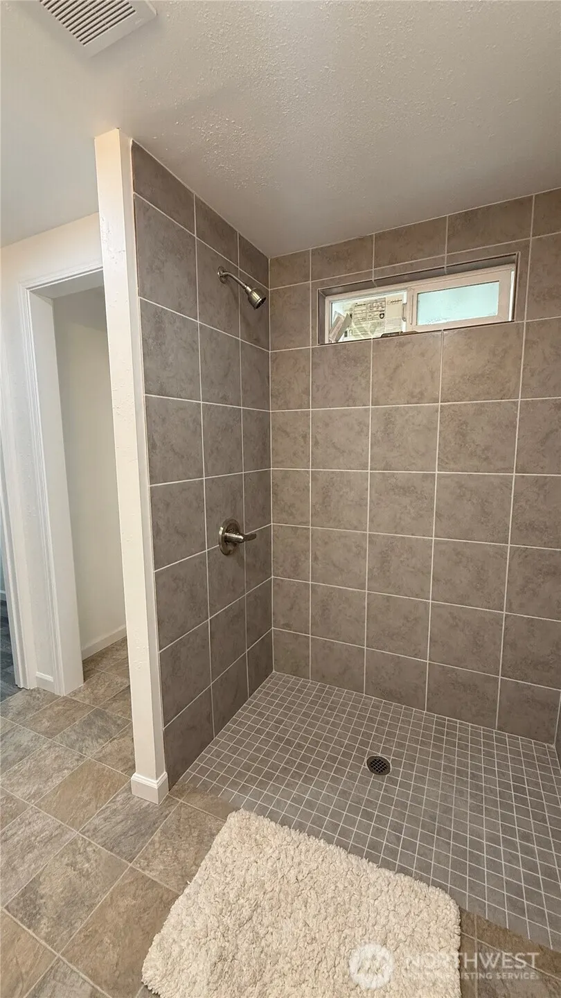 11517 155th Avenue SE, Renton, WA 98058