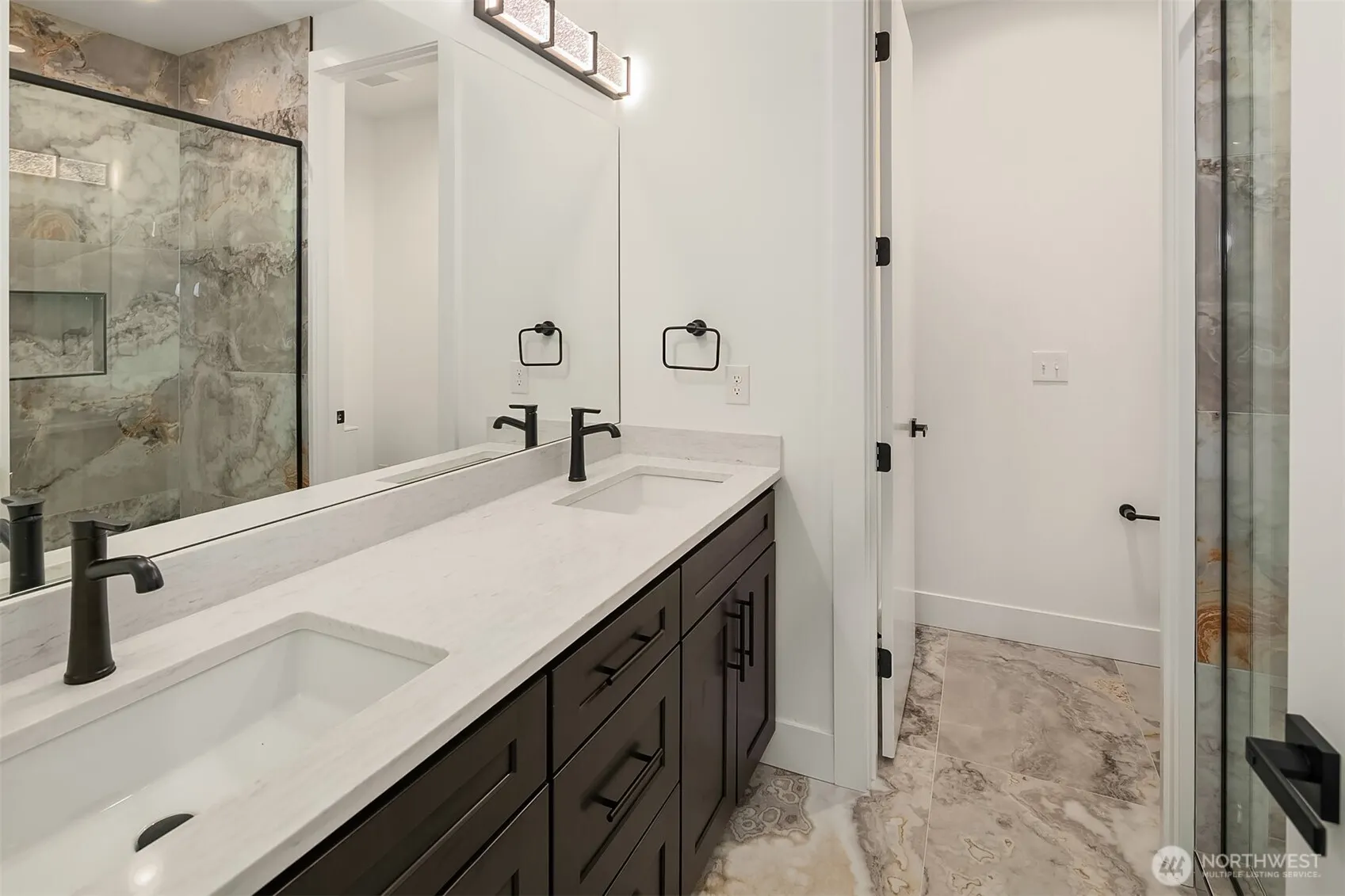 8211 NE 124th Street #D, Kirkland, WA 98034