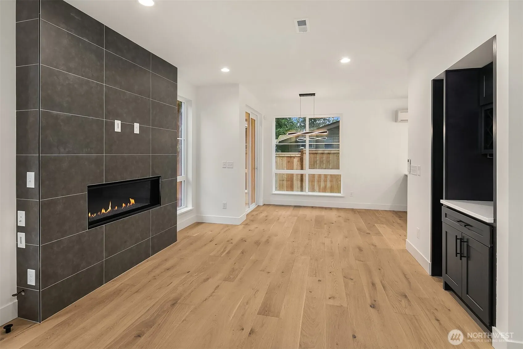 8211 NE 124th Street #D, Kirkland, WA 98034