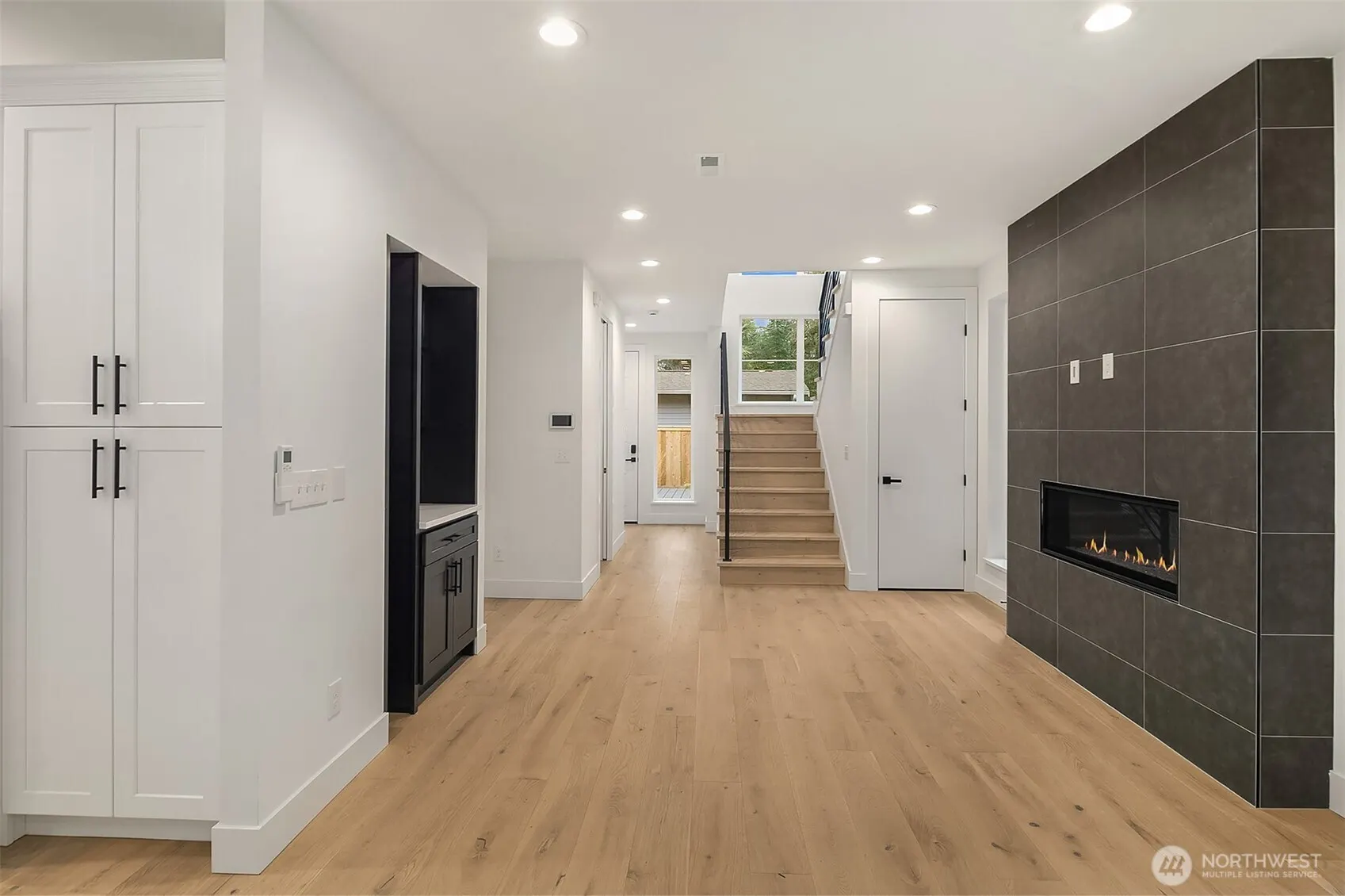 8211 NE 124th Street #D, Kirkland, WA 98034