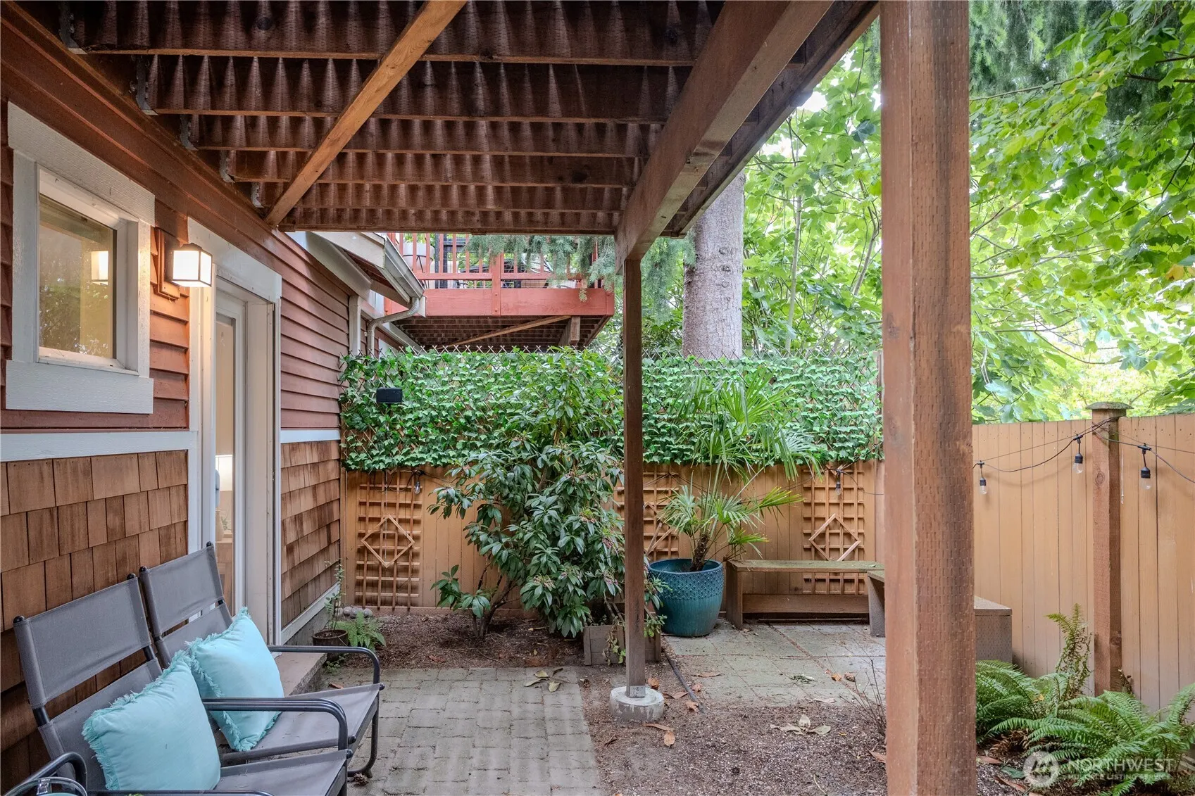511 N 46th Street #A, Seattle, WA 98103