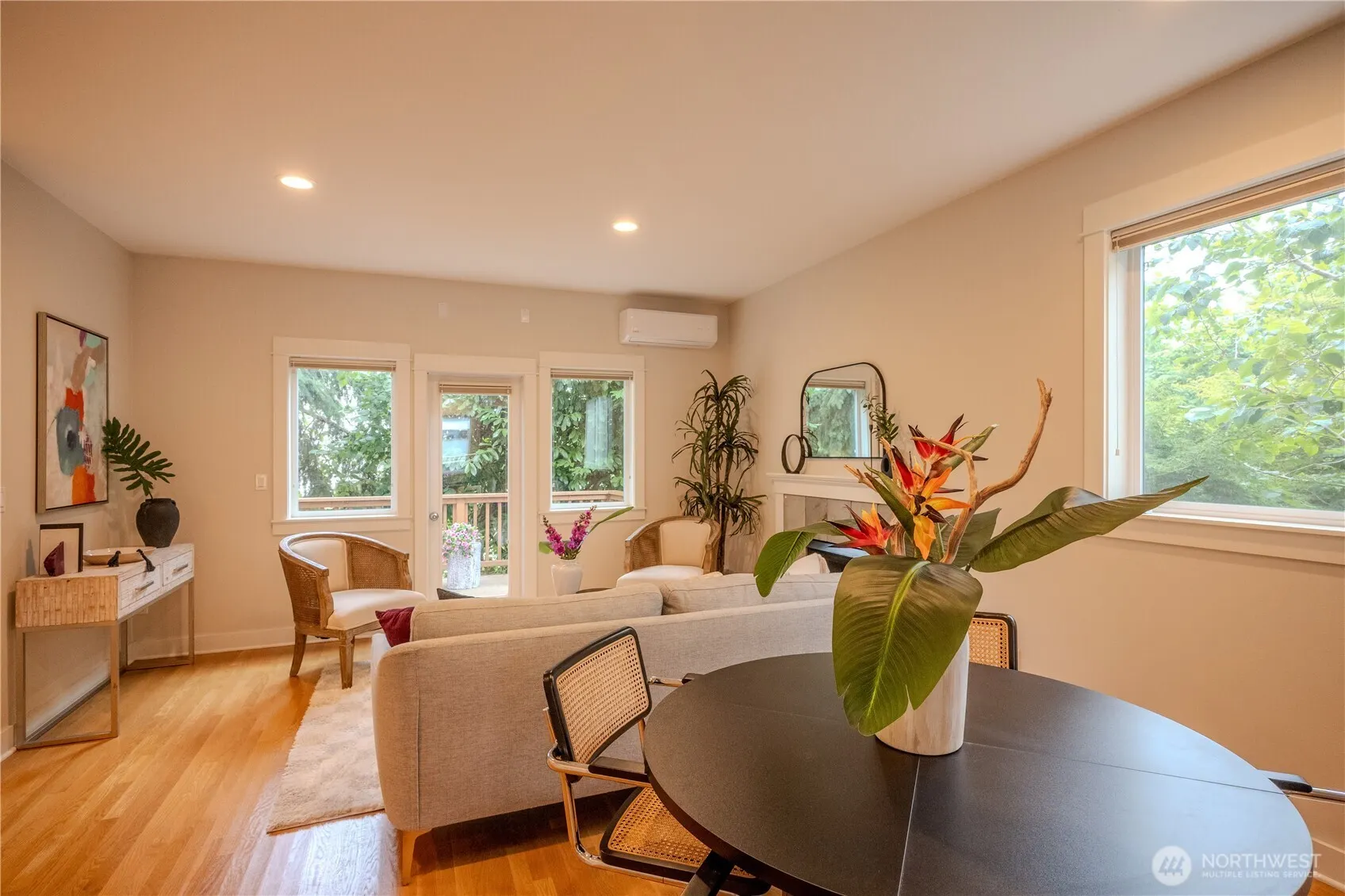511 N 46th Street #A, Seattle, WA 98103