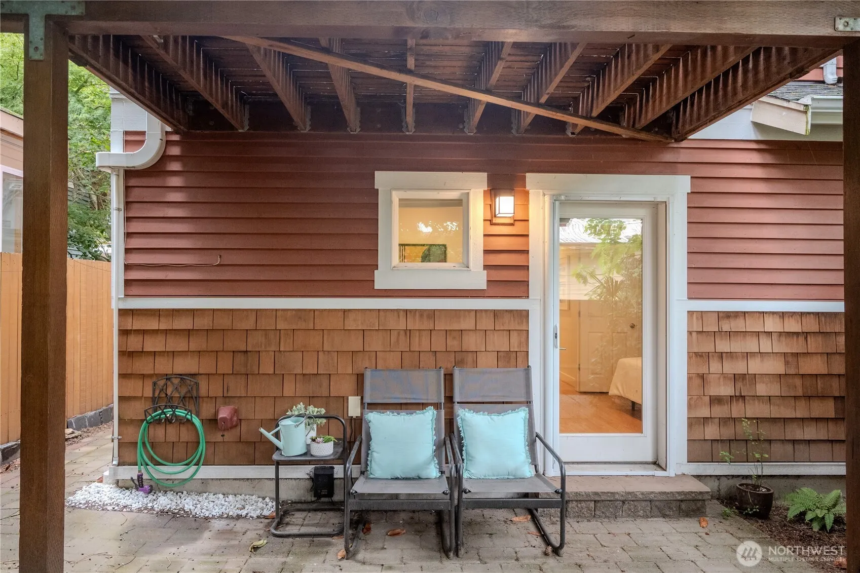 511 N 46th Street #A, Seattle, WA 98103
