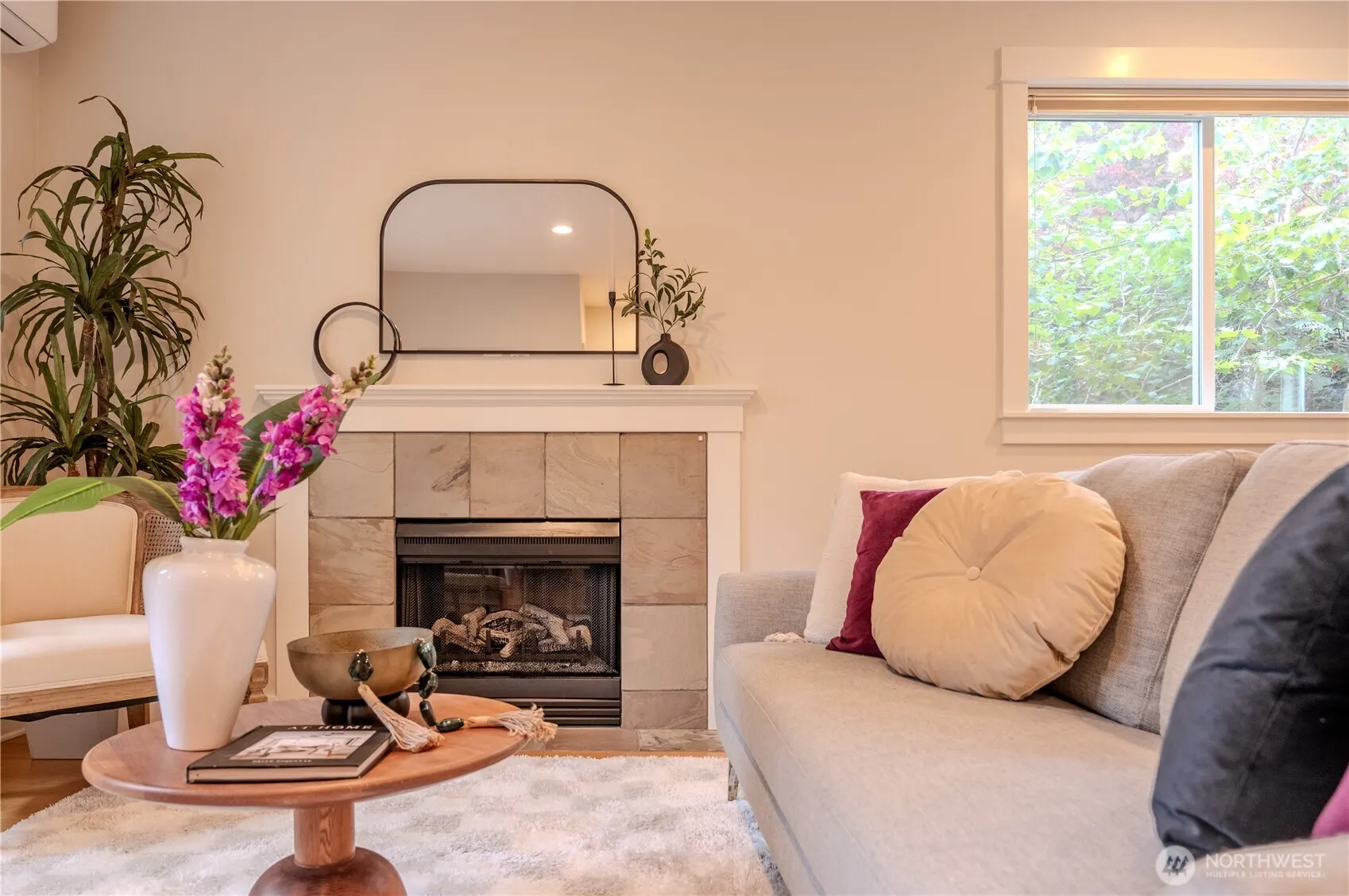 511 N 46th Street #A, Seattle, WA 98103
