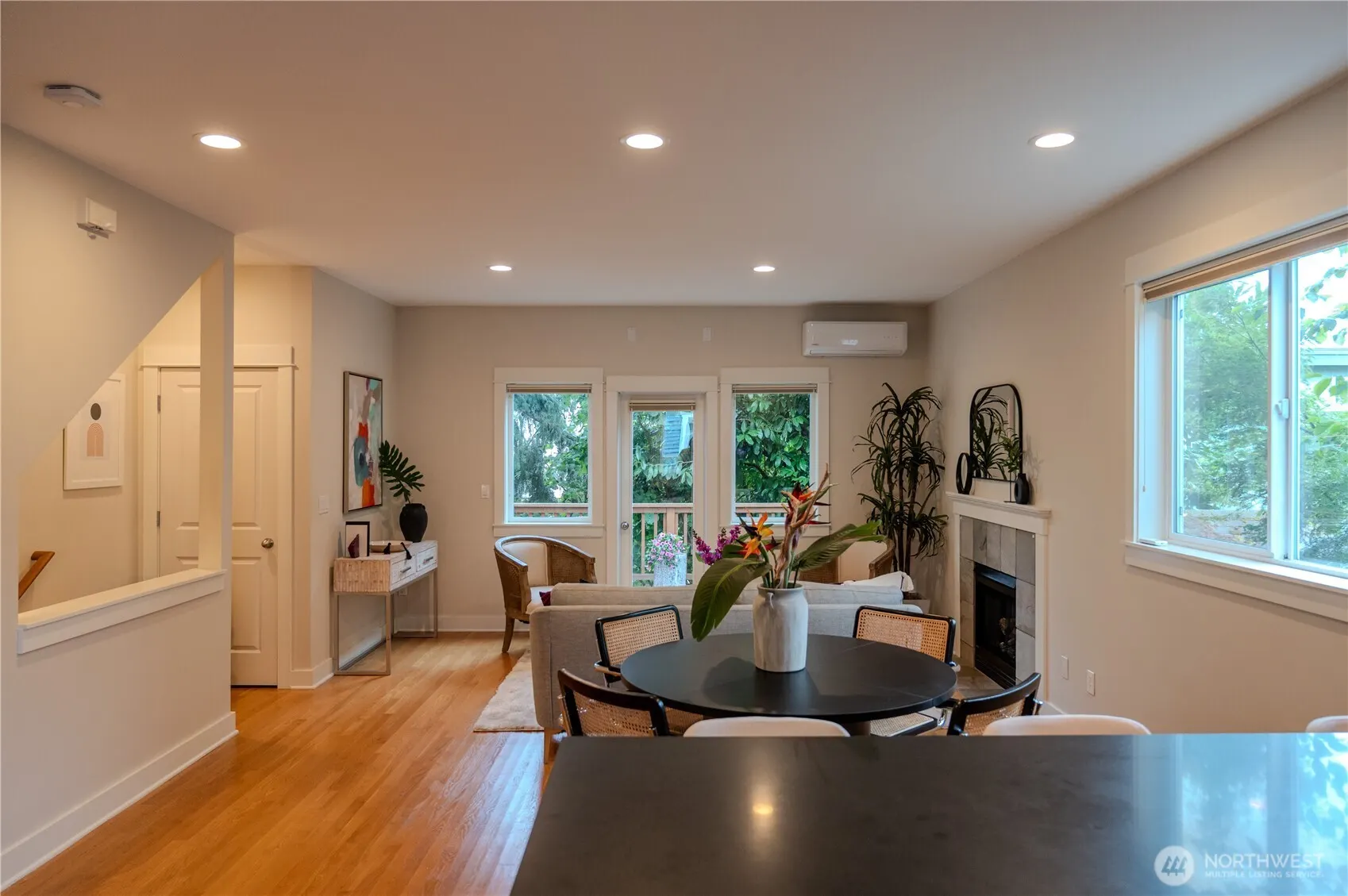 511 N 46th Street #A, Seattle, WA 98103